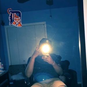 Meet your Posher, Carlos jr